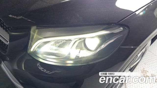 Mercedes-Benz GLC-Class 2019 — ფოტო 10/33