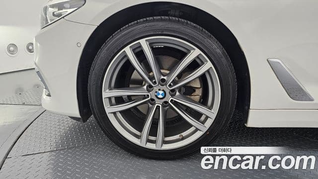 BMW 5 Series 2020 — Şəkil 5/20