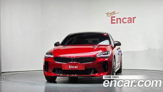 Kia Stinger 2023 — ფოტო 3/20