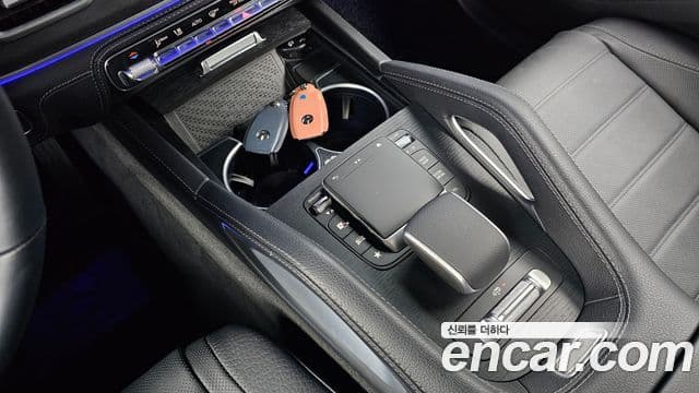 Mercedes-Benz GLE-Class 2023 — ფოტო 9/20