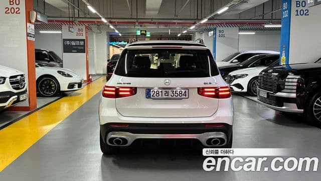 Mercedes-Benz GLB-Class 2025 — ფოტო 2/20