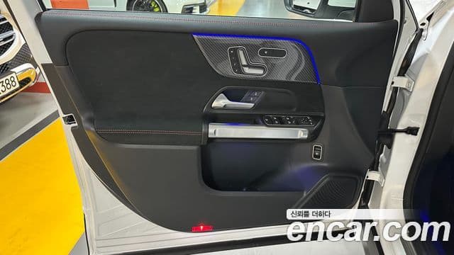 Mercedes-Benz GLB-Class 2025 — ფოტო 9/20