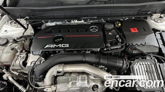 Mercedes-Benz GLB-Class 2025 — ფოტო 11/20