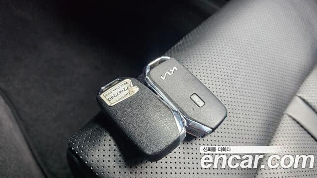 Kia K5 2022 — Şəkil 15/20