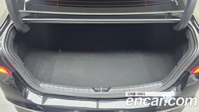 Kia K5 2022 — Şəkil 17/20
