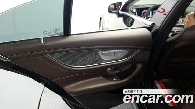 Mercedes-Benz CLS-Class 2019 — Photo 27/34