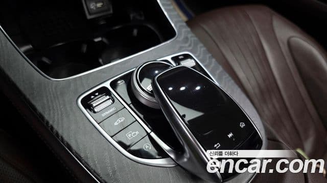 Mercedes-Benz CLS-Class 2019 — Photo 5/34