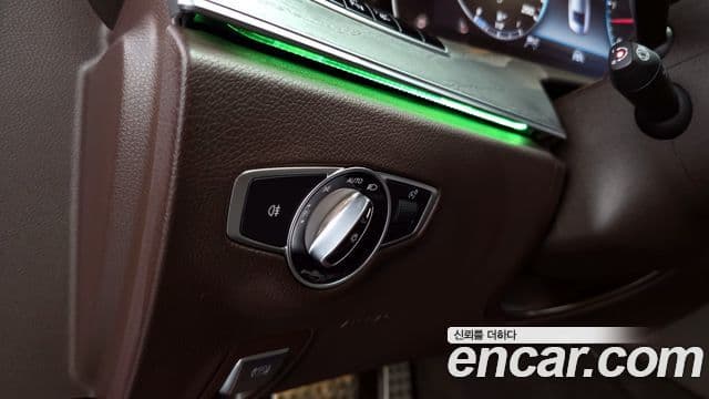 Mercedes-Benz CLS-Class 2019 — Photo 9/34