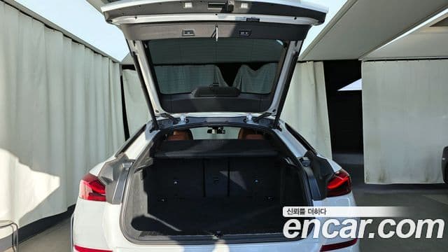 BMW X6 2022 — Şəkil 13/20