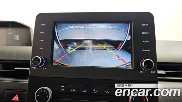 Hyundai Staria 2025 — Photo 7/33