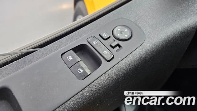 Hyundai Staria 2025 — ფოტო 17/20