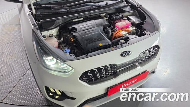 Kia Niro 2021 — ფოტო 6/20
