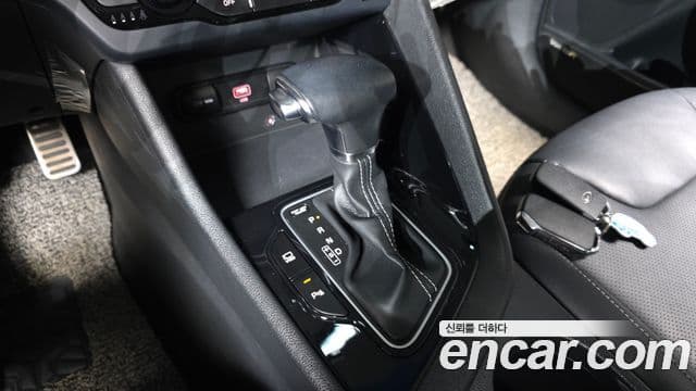 Kia Niro 2021 — ფოტო 9/20