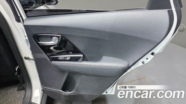 Kia Niro 2021 — Photo 13/30