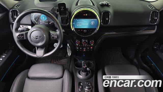Mini Cooper Countryman 2022 — Фото 9/20