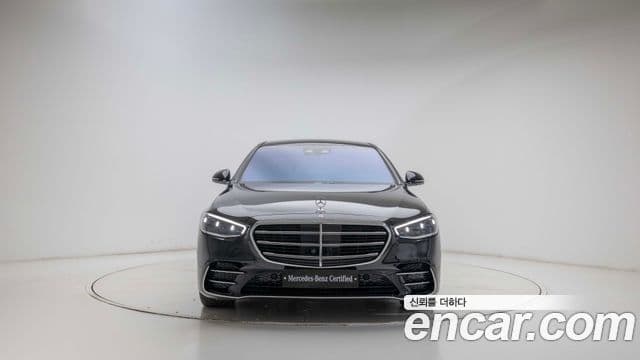 Mercedes-Benz S-Class 2025 — ფოტო 17/20