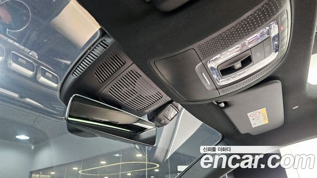 Mercedes-Benz GLE-Class 2021 — Photo 11/34