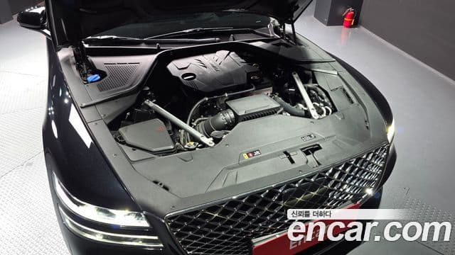 Genesis Electrified G80 2022 — фото 6 из 20