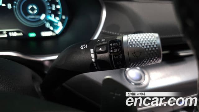 Genesis Electrified G80 2022 — Şəkil 17/20