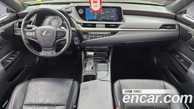 Lexus ES300h 2018 — ფოტო 10/20