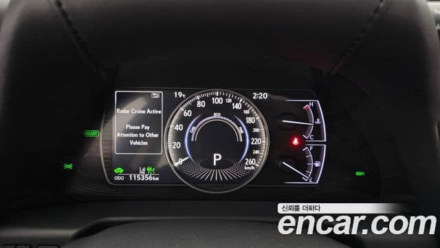 Lexus ES300h 2018 — ფოტო 6/20