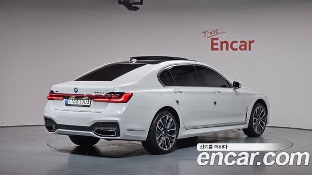 BMW 7 Series 2020 — ფოტო 2/20