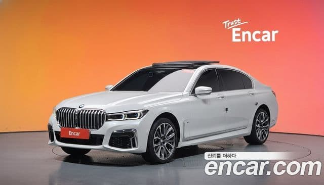 BMW 7 Series 2020 — ფოტო 1/20