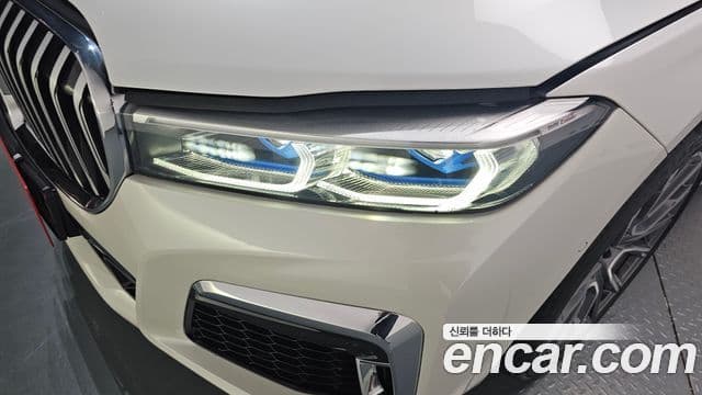 BMW 7 Series 2020 — Photo 17/37