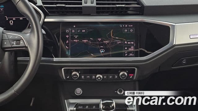Audi Q3 2020 — Şəkil 13/20