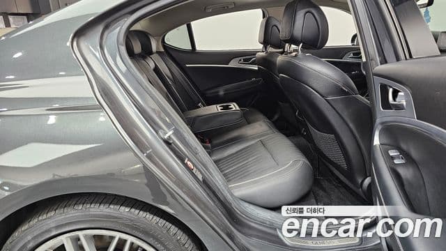 Genesis G70 2019 — Şəkil 11/20