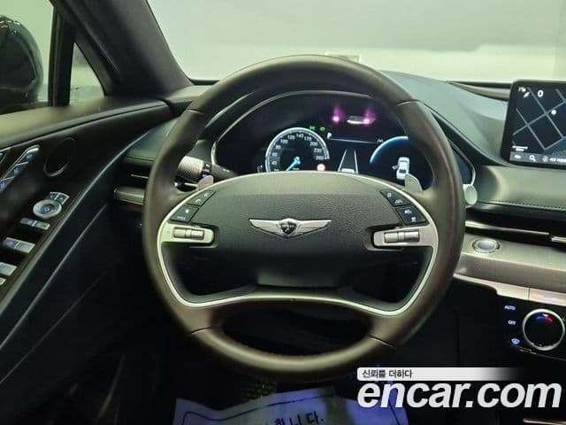 Genesis Electrified G80 2022 — Şəkil 9/18