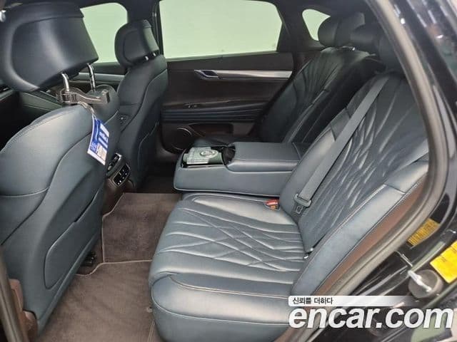 Genesis Electrified G80 2022 — Şəkil 12/18