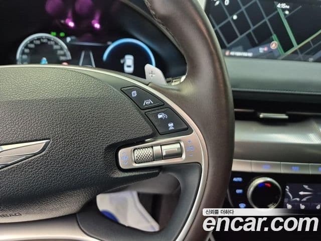 Genesis Electrified G80 2022 — Şəkil 15/18