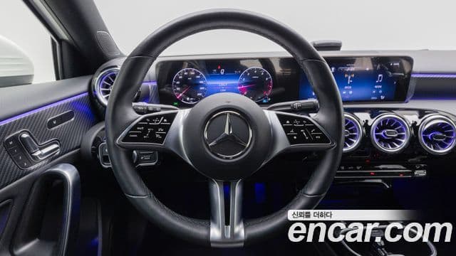Mercedes-Benz A-Class 2025 — Şəkil 19/20