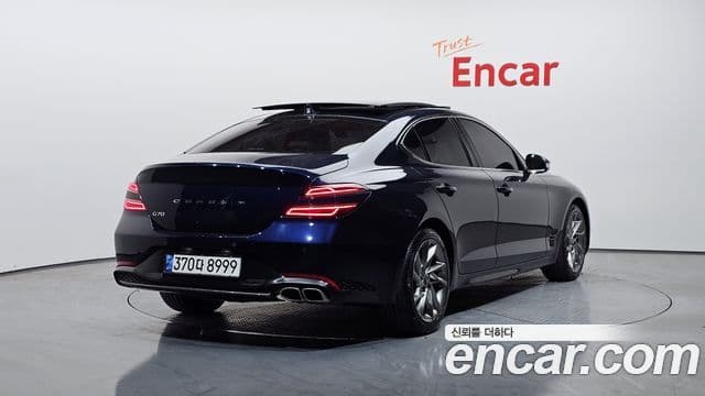 Genesis G70 2020 — ფოტო 2/20