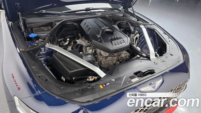 Genesis G70 2020 — ფოტო 6/20