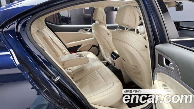 Genesis G70 2020 — ფოტო 11/20