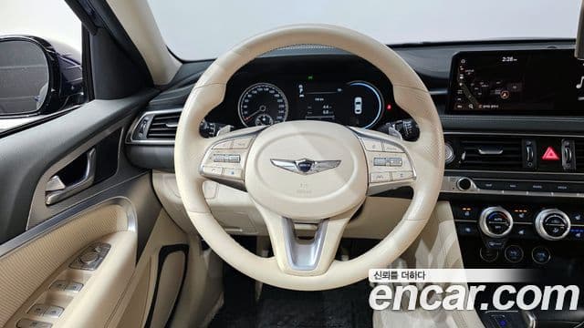 Genesis G70 2020 — ფოტო 13/20