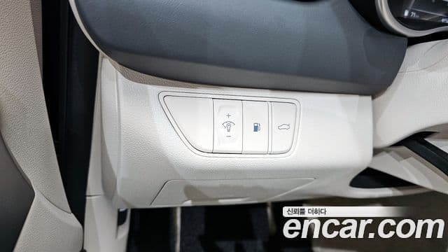 Genesis G70 2020 — ფოტო 17/20