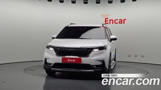 Kia Carnival 2022 — ფოტო 3/20