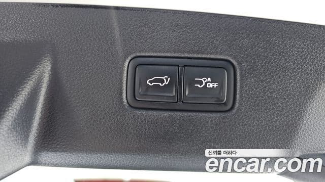 Kia Carnival 2022 — ფოტო 16/20