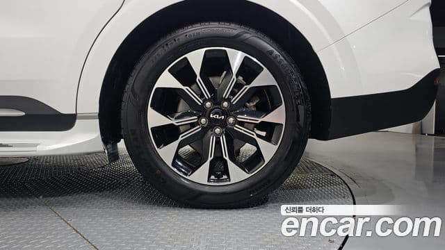 Kia Carnival 2022 — Şəkil 1/31