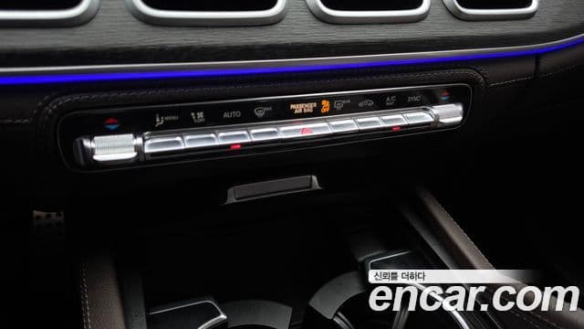 Mercedes-Benz GLE-Class 2022 — ფოტო 24/31
