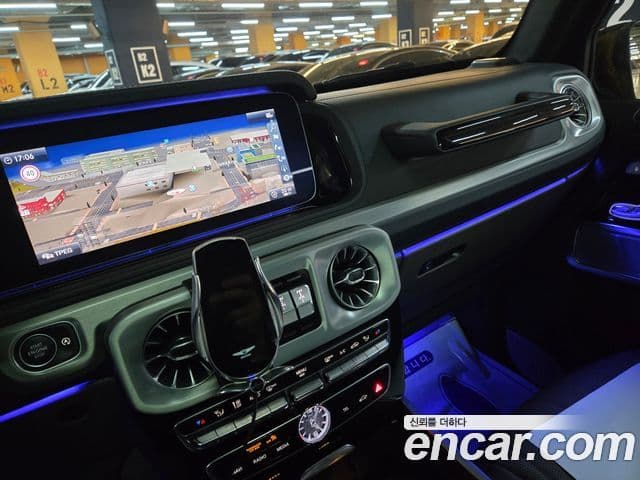 Mercedes-Benz G-Class 2021 — ფოტო 2/20