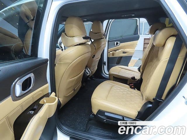 Kia Sorento 2021 — Фото 7/20