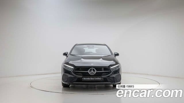 Mercedes-Benz A-Class 2024 — ფოტო 2/20