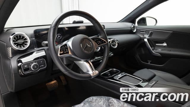 Mercedes-Benz A-Class 2024 — ფოტო 12/20