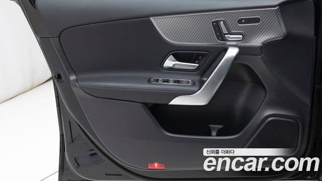 Mercedes-Benz A-Class 2024 — ფოტო 15/20
