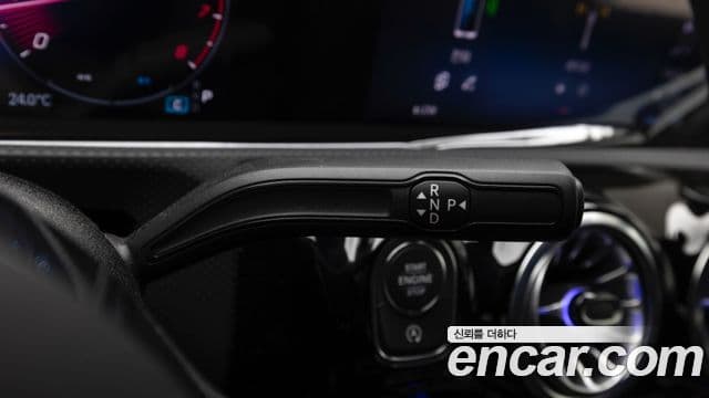 Mercedes-Benz A-Class 2024 — ფოტო 19/20
