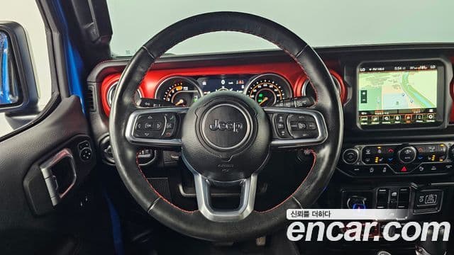 Jeep Wrangler 2023 — ფოტო 13/20